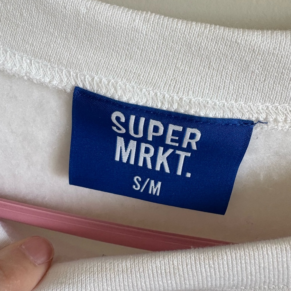 🌺 ‘Tis the Season Santa Sweatshirt 🎅🏼 - Picture 3 of 5